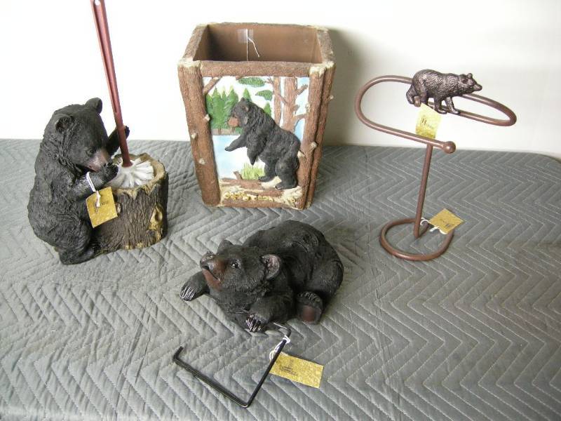 Black Bear Bathroom Items