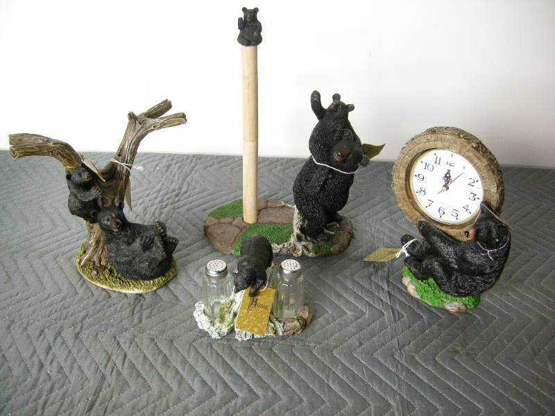 Black Bear Kitchen Items