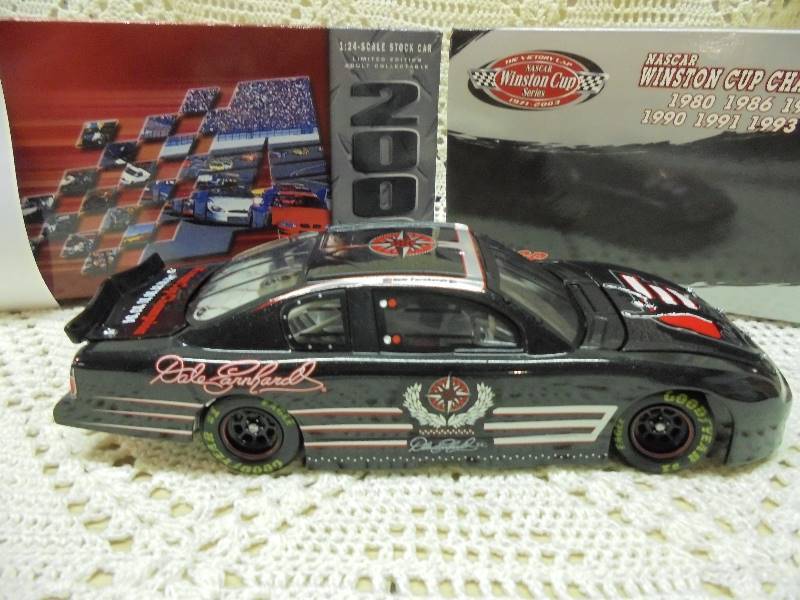 NASCAR DIECAST 124 - Dale Earnhardt  #3 Victory Lap