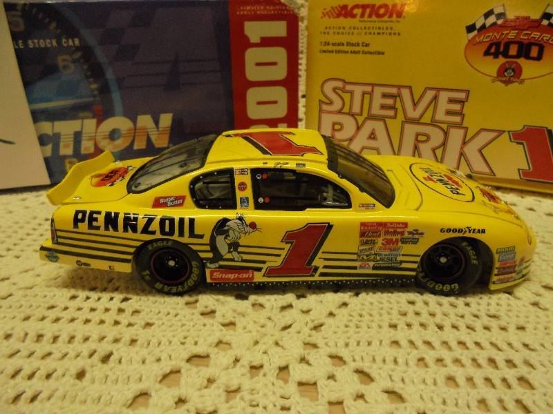 NASCAR DIECAST 124 - Steve Park