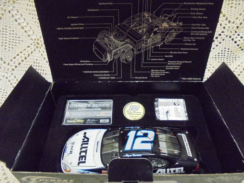 NASCAR DIECAST 124 - Ryan Newman