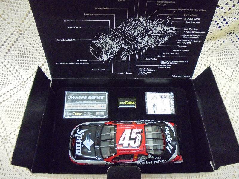 NASCAR DIECAST 124 - Kyle Petty