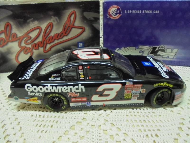 NASCAR DIECAST 115 - Dale Earnhardt