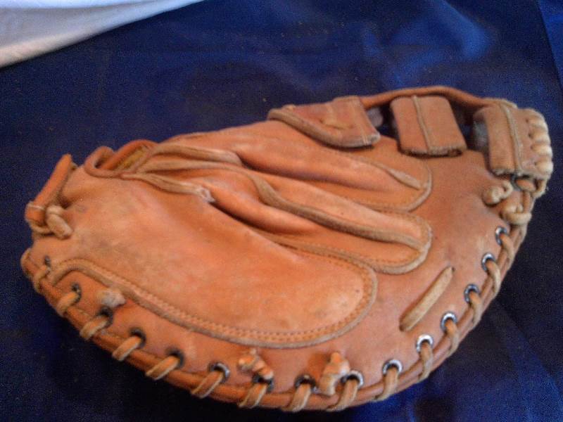 wilson baseball mitt