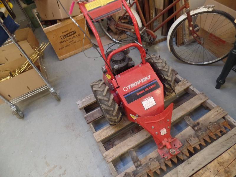 lot 1 image: Troy-Bilt Trail Blazer