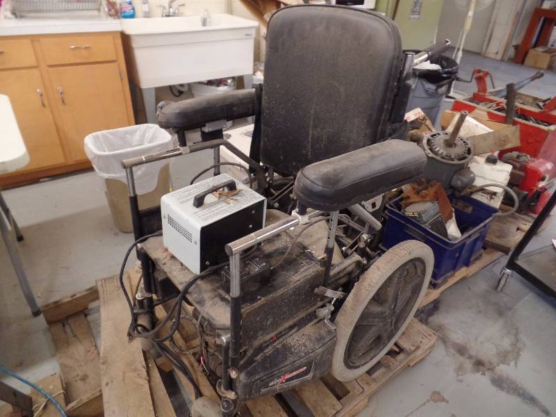 lot 4 image: Electric Wheelchair