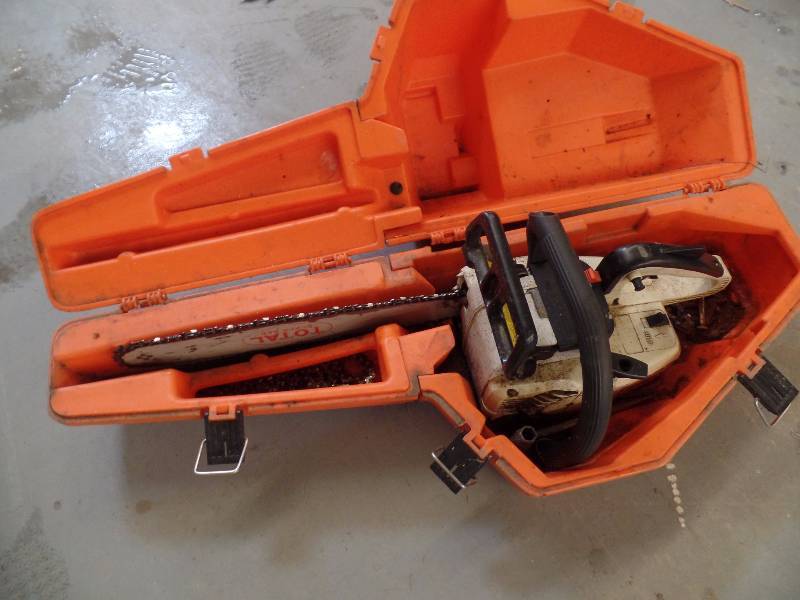 lot 9 image: Stihl Chainsaw