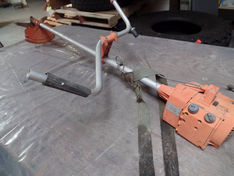lot 20 image: Stihl Trimmer