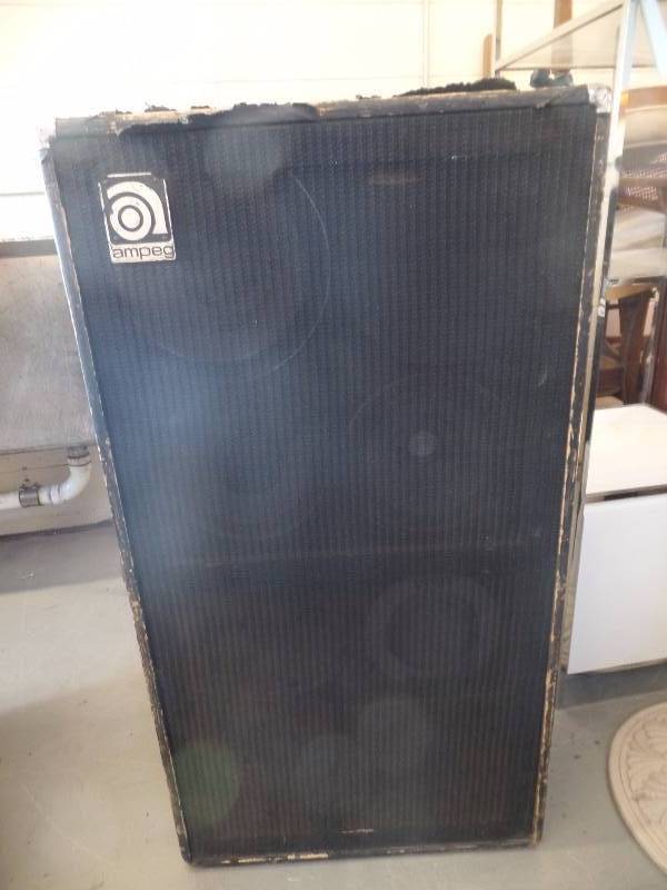 lot 33 image: PA Speaker
