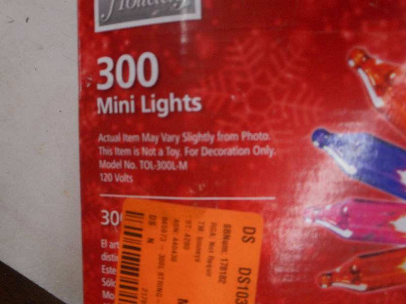 2 BOXES OF CHRISTMAS LIGHTS