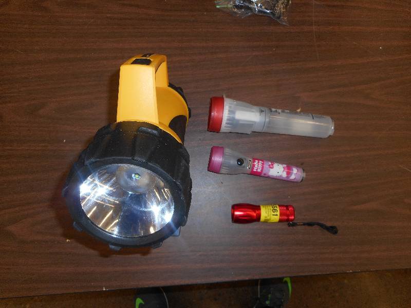 lot 36 image: LOT OF FOUR FLASHLIGHTS