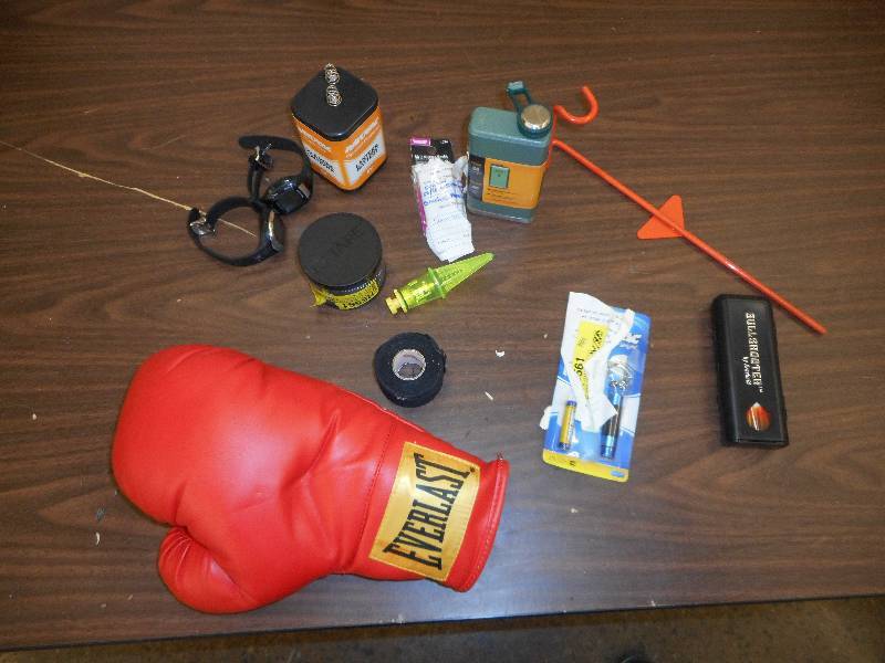 lot 45 image: Miscellaneous Lot of GOODIES
