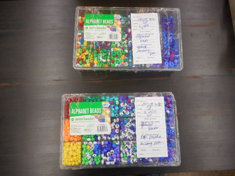 lot 62 image: 2 BOXES OF 2000 ALPHABET BEADS