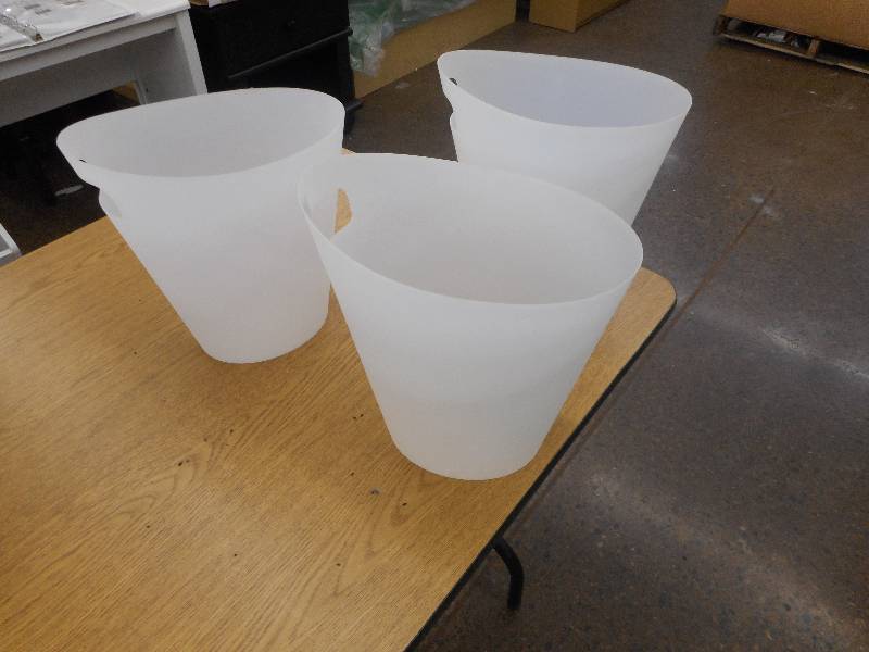 lot 51 image: LOT OF 3 SMALLER GARBAGE CANS