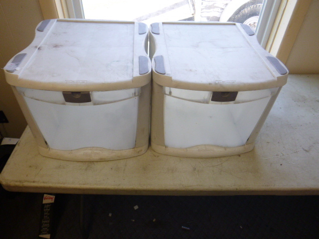 lot 13 image: 2 Homz Storage Drawers