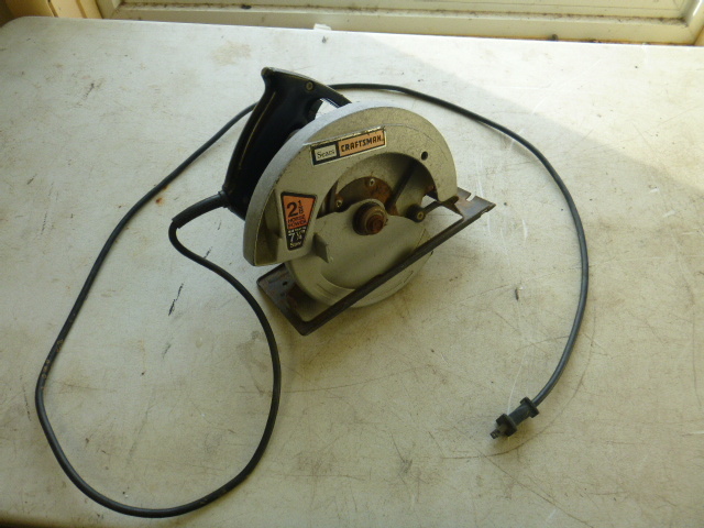 lot 81 image: Craftsman Circular Saw
