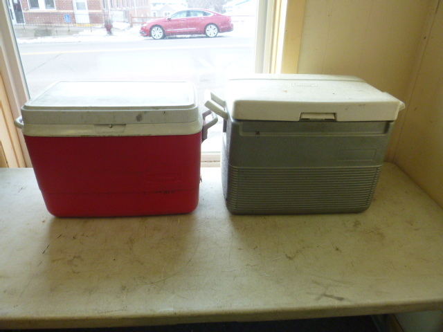 lot 89 image: 2 Coolers