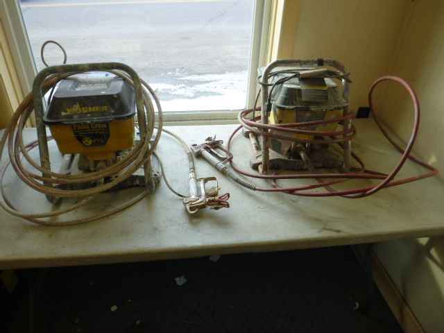 lot 90 image: Wagner Paint Crew Airless Paint Sprayer