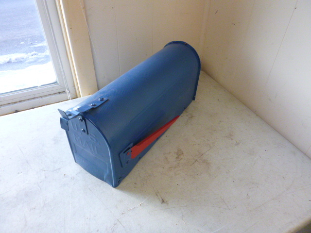 lot 107 image: Mail Box