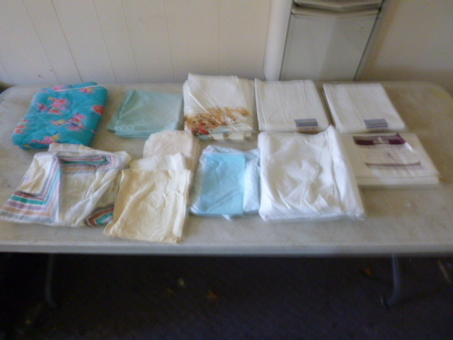 lot 147 image: Miscellaneous Linens