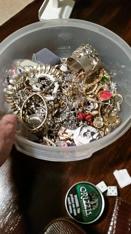 Appx 10 pounds of misc jewelry