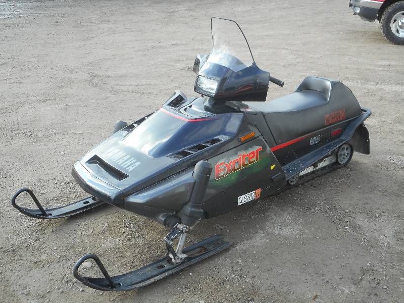 lot 5 image: 1988 Yamaha Exciter, 570cc Gas Engi...