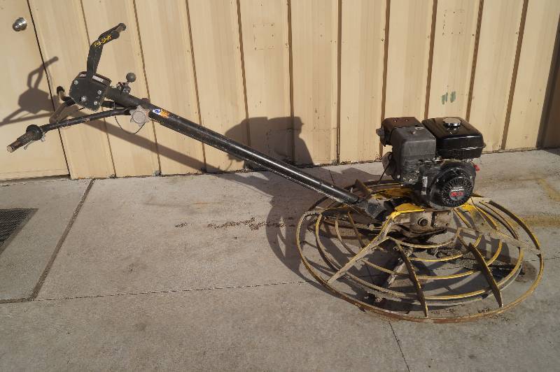 Honda Powered Concrete Trowel