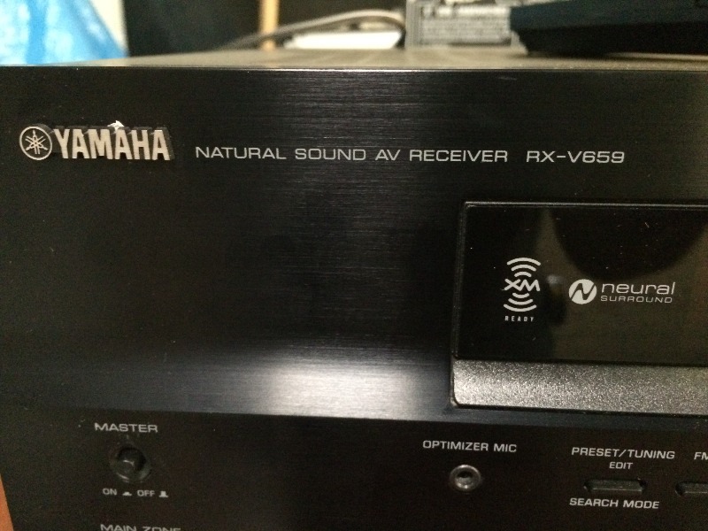 Yamaha Receiver include remote  - works