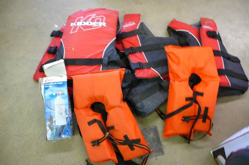 5- Life Jackets & Fire Extinguisher