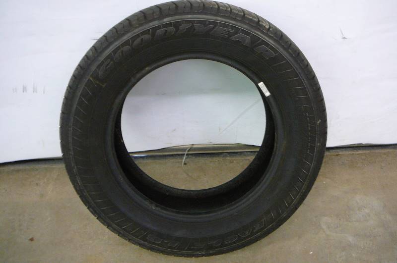 Goodyear Eagle LS P22516R16