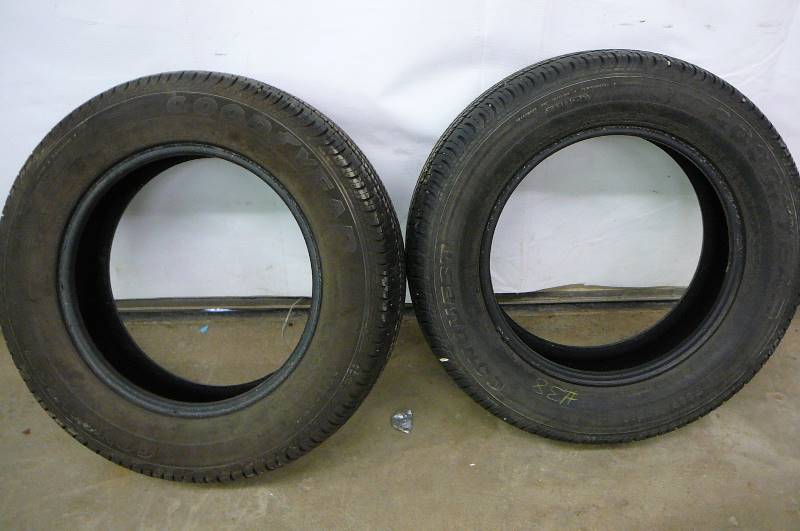 2- Goodyear Conquest P22560R16