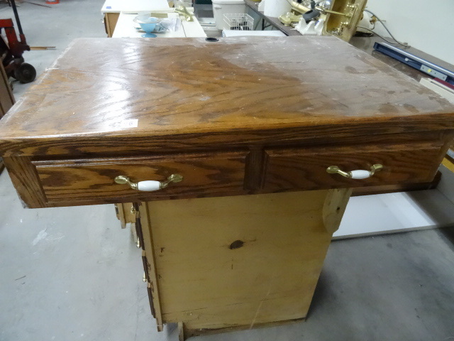 Wall mount desk