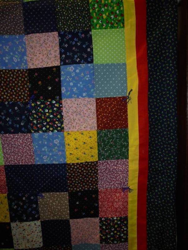 HANDCRAFTED QUILT - PATCHWORK PATTERN - XL