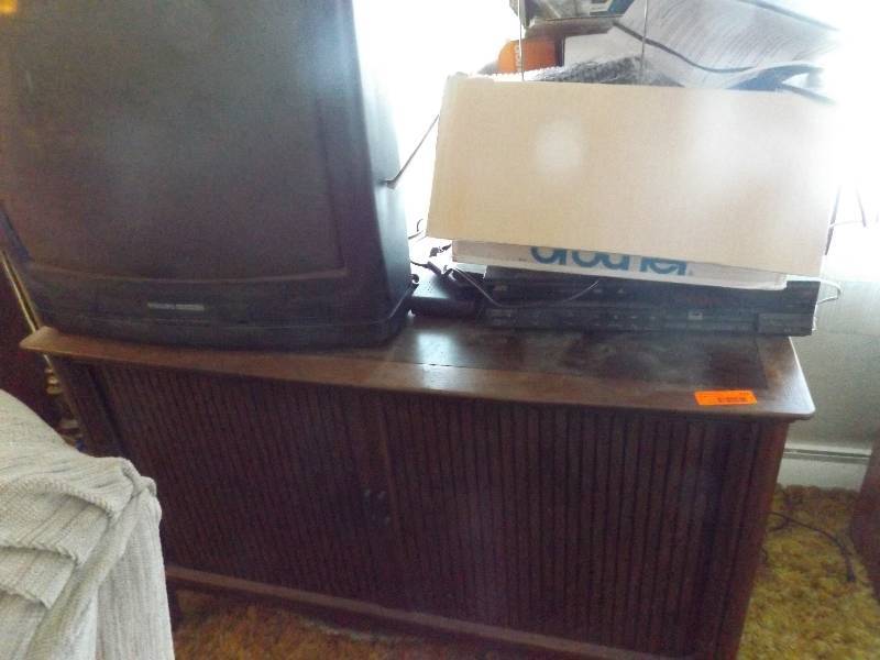 2 Televisions, VCR Player