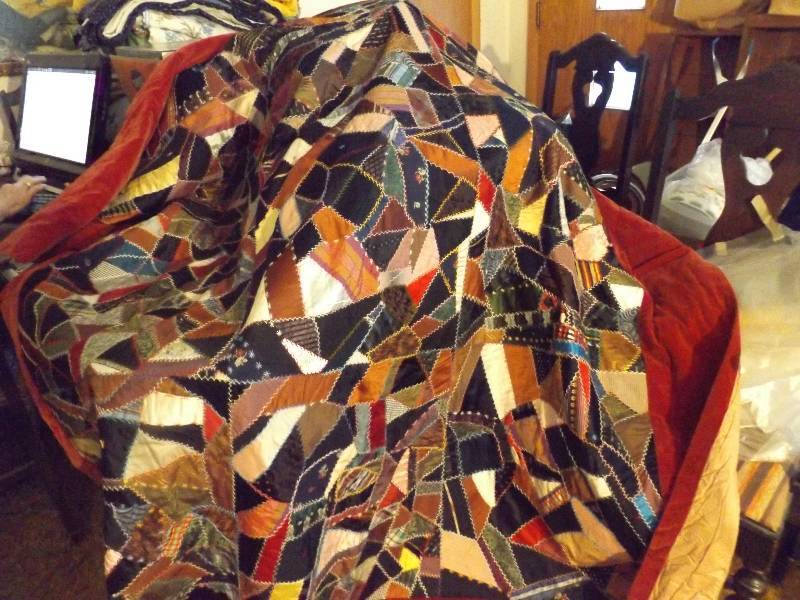 Quilt with Velveteen Trim