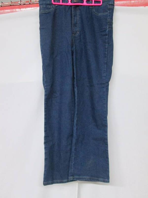 lot 49 image: Kymaro Ladies Curve Control Jean - Short