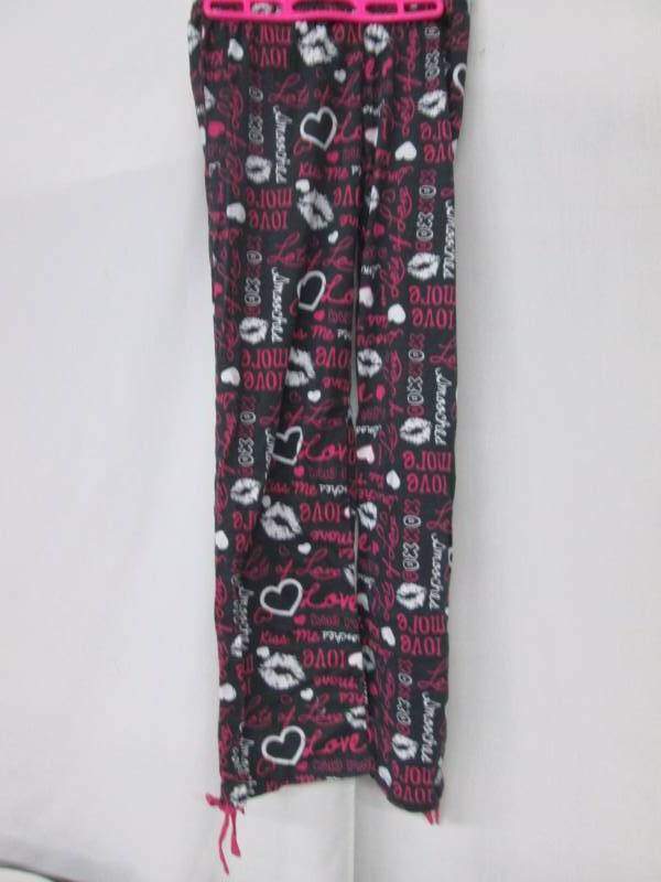 lot 54 image: Sleep & Co. Misses Pajama Pants