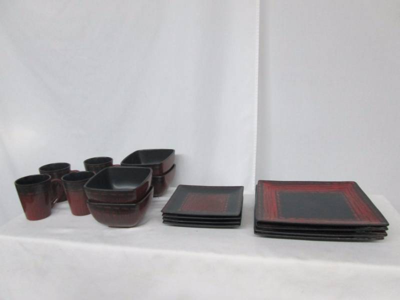 lot 11 image: Serrano Red 16-pc. Earthenware Dinnerware Set