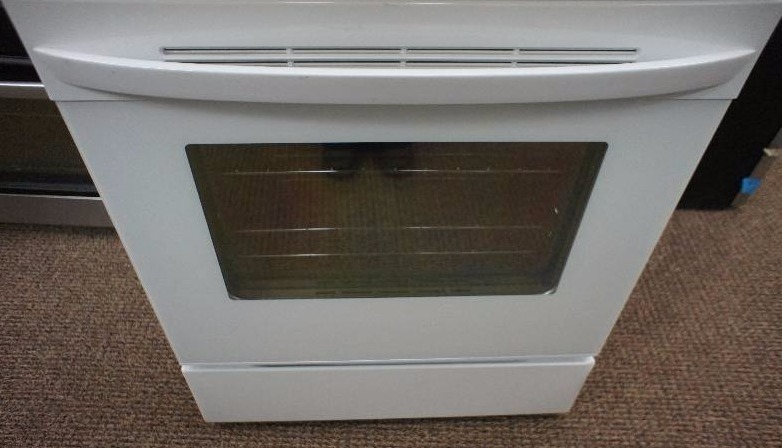 LG Stove - Model # (LRE3083SW)