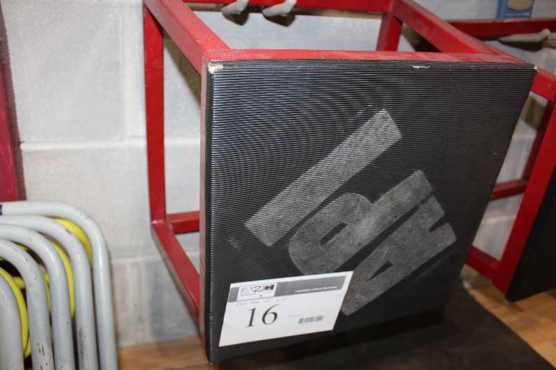 lot 16 image: Power Systems Plyometrics Box