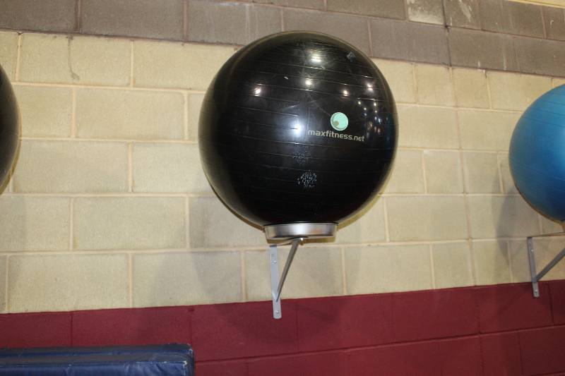 lot 25 image: Maxfitness Stability Ball