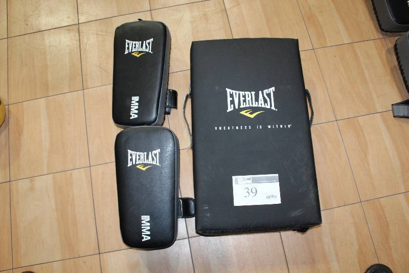 lot 39 image: Lot of (3) Everlast MMA Pads