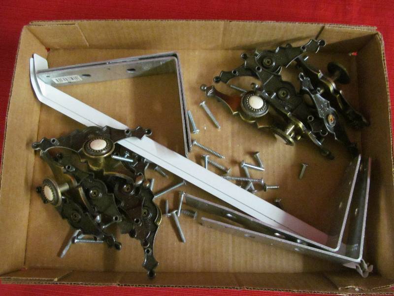 lot 18 image: drawer pulls