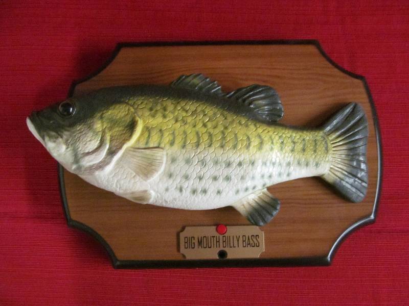 lot 39 image: Billy Big Mouth Bass wall hanging