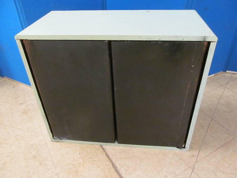 lot 54 image: storage cabinet
