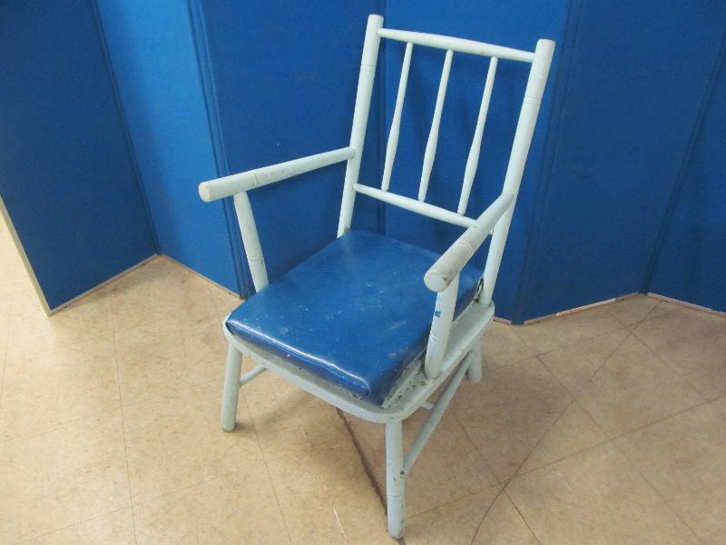 lot 56 image: chair