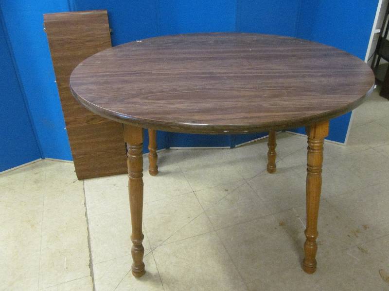 lot 60 image: dining table