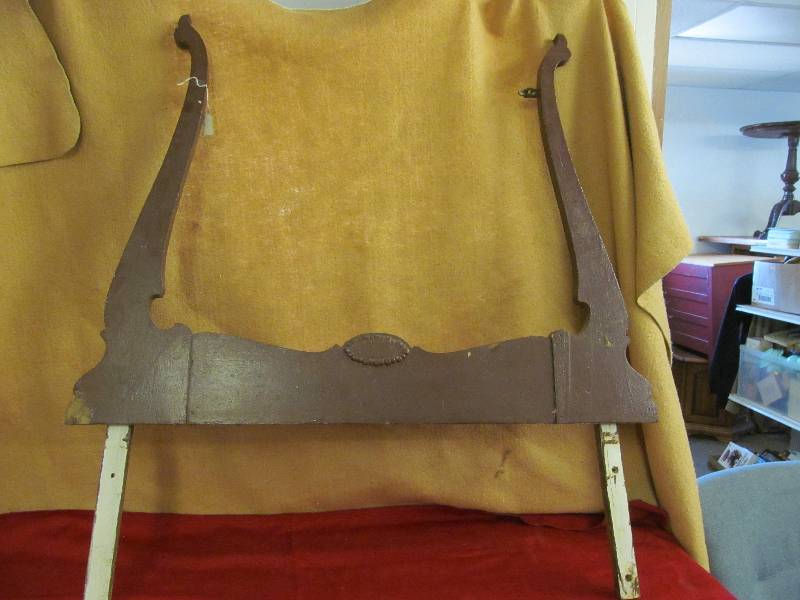 lot 66 image: vintage dresser mirror holder