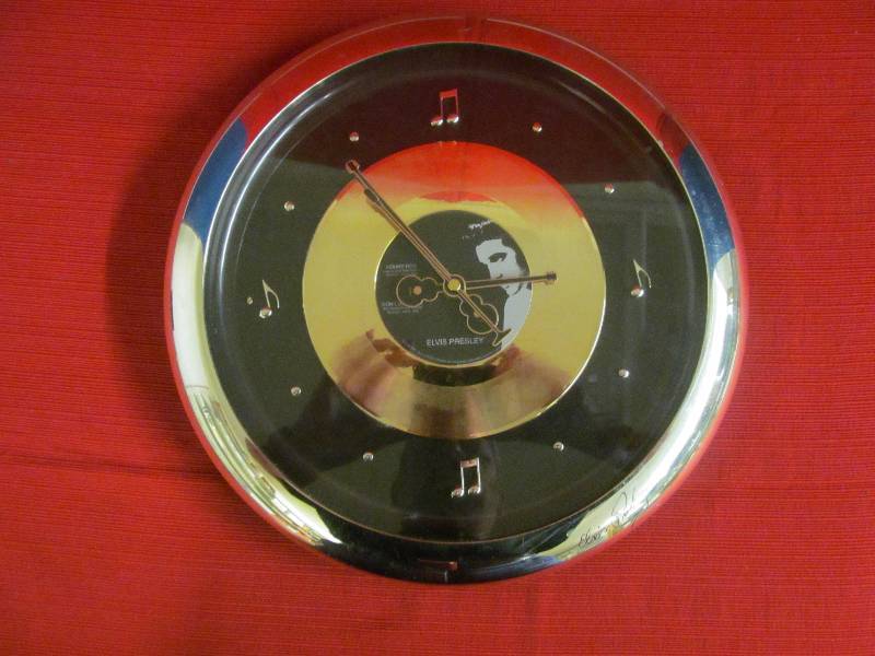 lot 91 image: Elvis wall clock