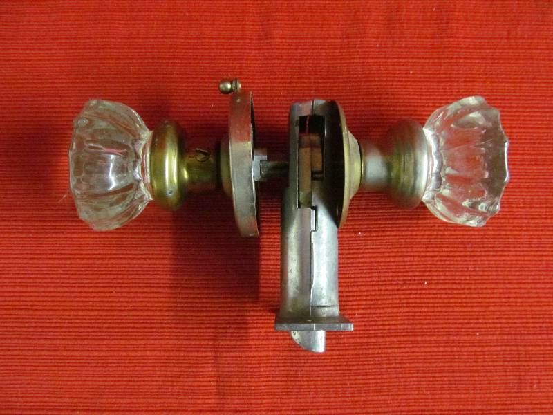 lot 101 image: Door Knob